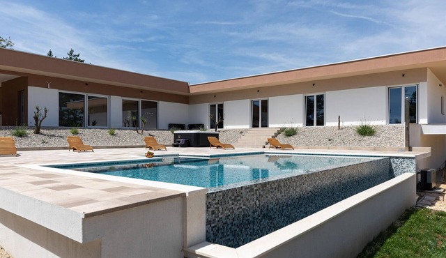 Amazing home in Krivodol