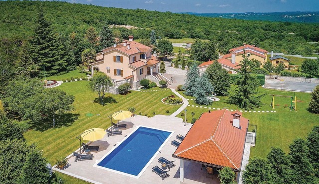 Amazing home in Labin
