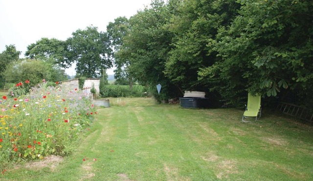 Amazing home in Loudeac with 2 Bedrooms and WiFi