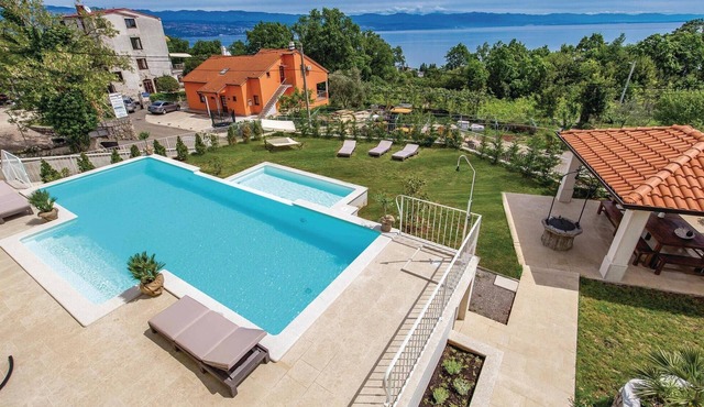 Amazing home in Lovran with sauna
