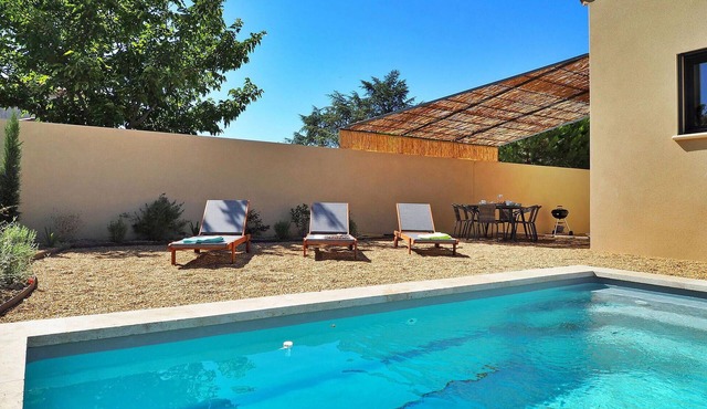 Amazing home in Maillane