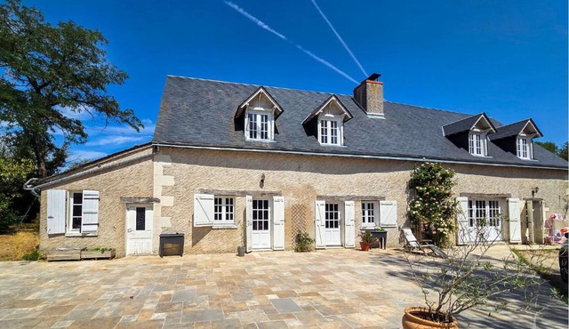 Amazing Home In Manthelan With Private Swimming Pool, Can Be Inside Or Outside