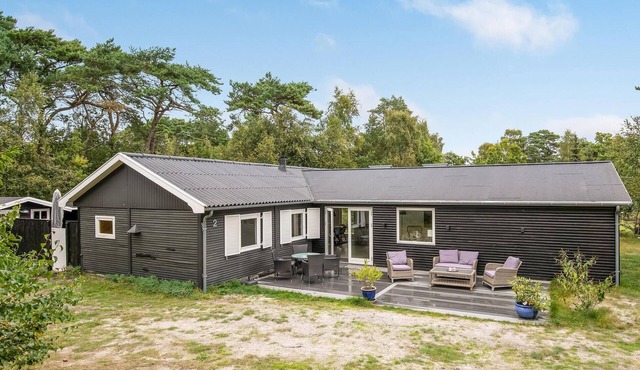 Amazing home in Nexø with sauna