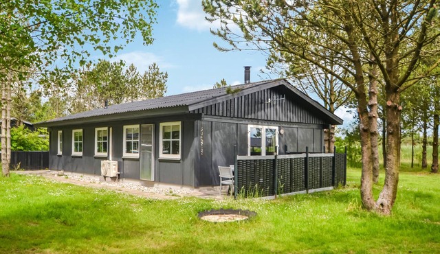 Amazing home in Nørre Nebel with WiFi