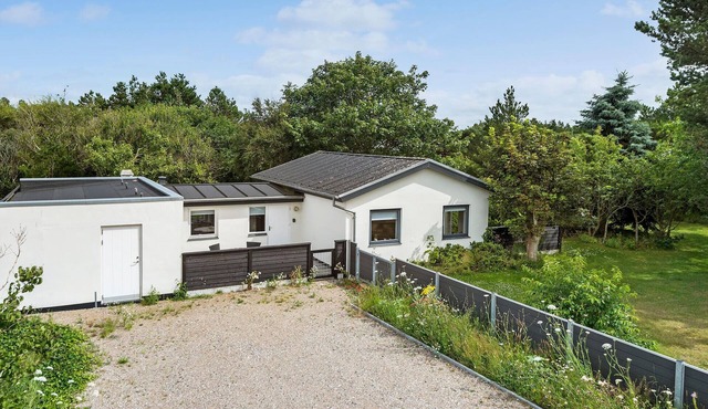 Amazing home in Nørre Nebel with WiFi