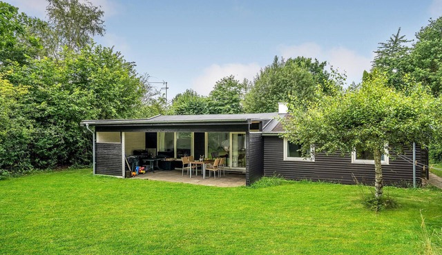 Amazing home in Nykøbing Sj with WiFi