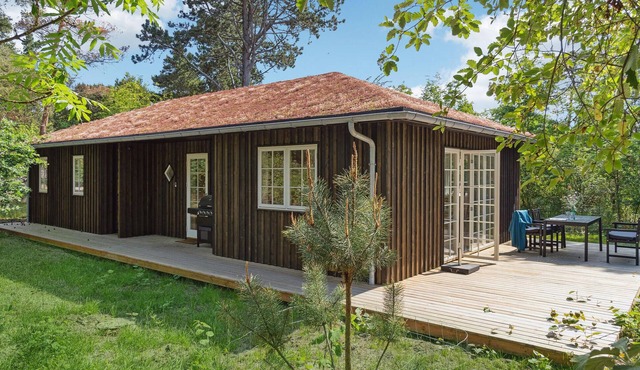 Amazing home in Nykøbing Sj with WiFi