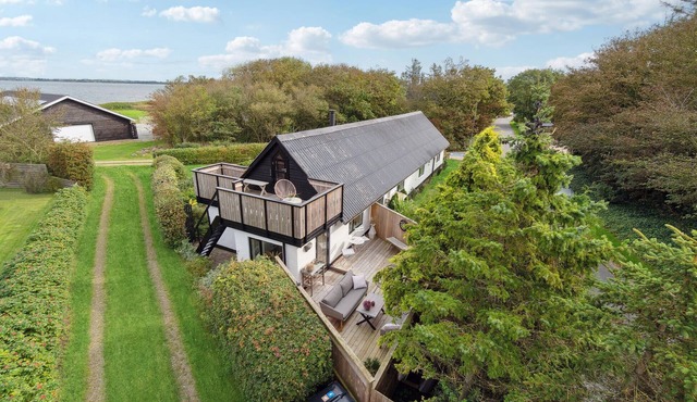 Amazing home in Nykøbing M with WiFi