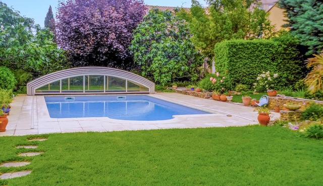 Amazing home in Nyons with Wi-Fi