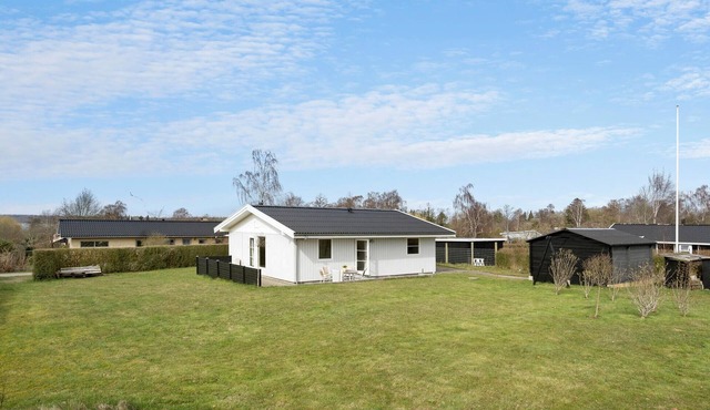 Amazing home in ølsted with kitchen