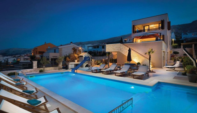 Amazing home in Pag with sauna