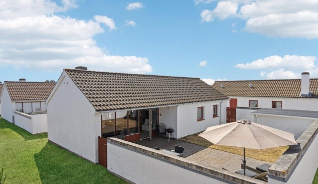 Amazing home in Pandrup with kitchen