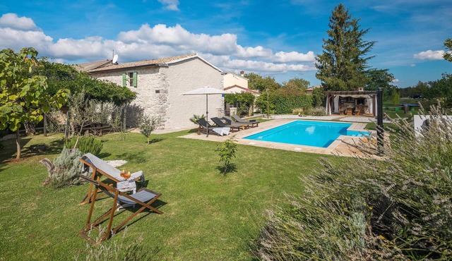 Amazing home in Pazin