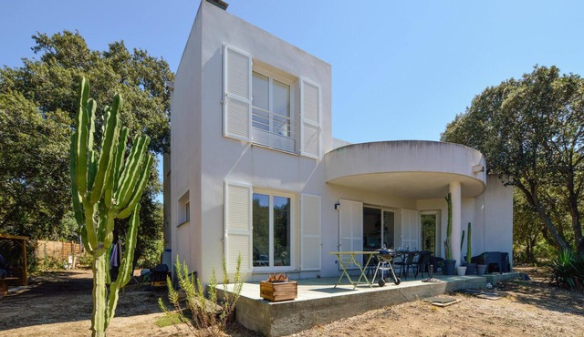 Amazing home in Pigna with kitchen