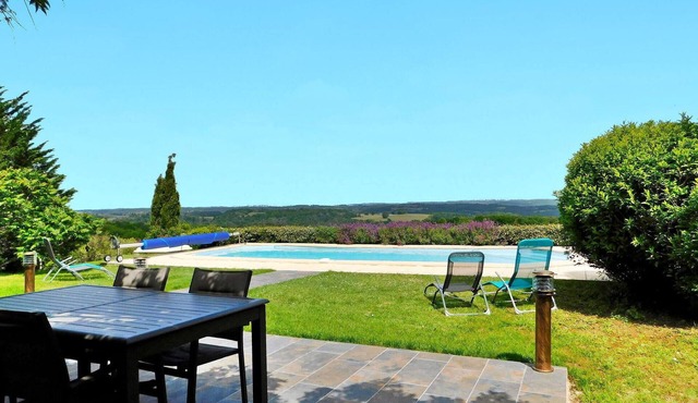 Amazing home in Plazac