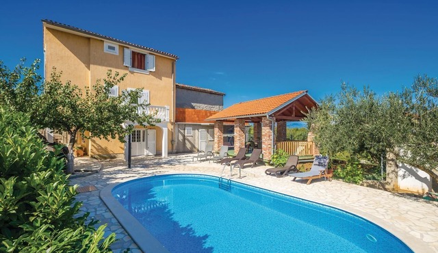 Amazing home in Poljica