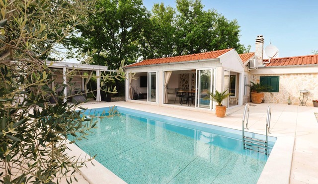 Amazing home in Posedarje