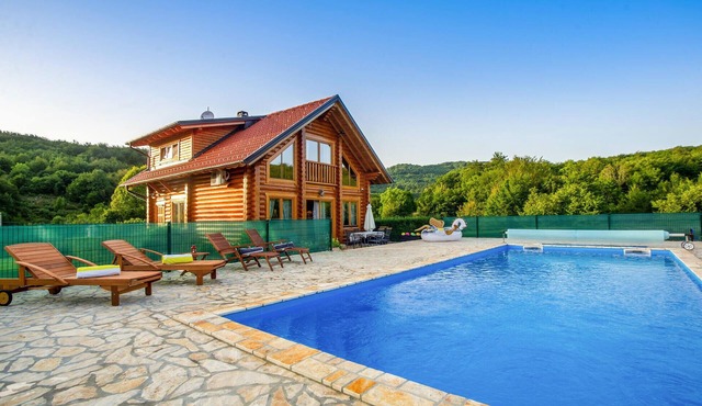 Amazing home in Prokike with sauna