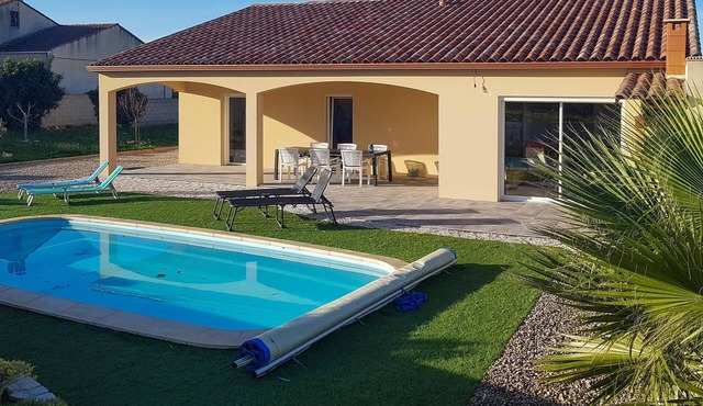 Amazing home in Quarante with private swimming pool, can be inside or outside