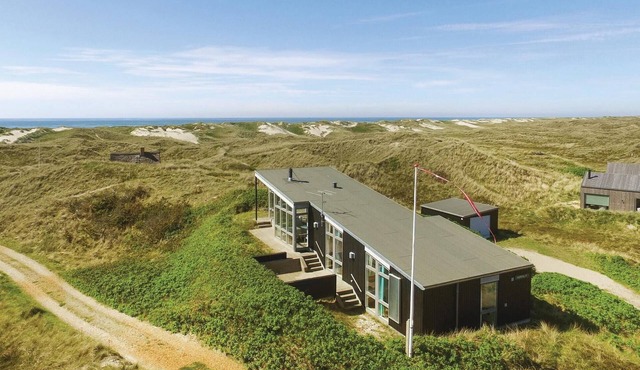 Amazing home in Ringkøbing with sauna