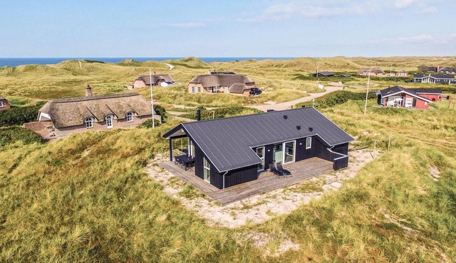 Amazing home in Ringkøbing with sauna