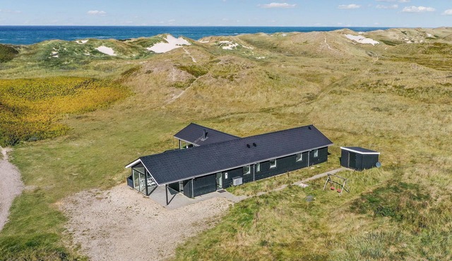 Amazing home in Ringkøbing with sauna