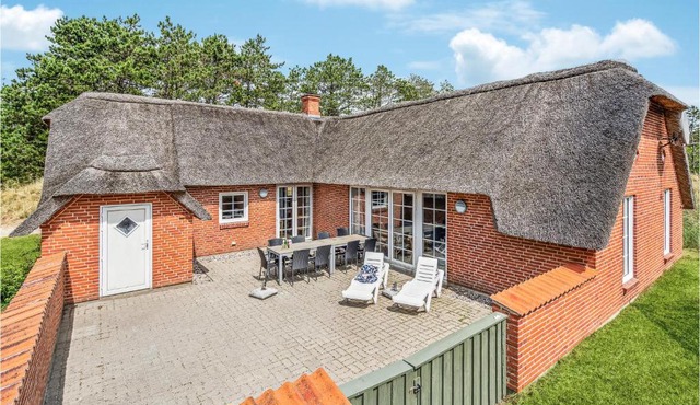 Amazing Home In Rm With Sauna, Wifi And Indoor Swimming Pool