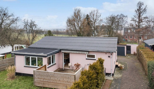 Amazing home in Rønne with WiFi