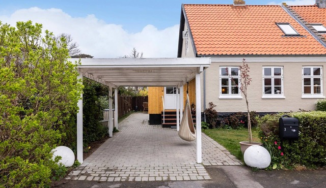 Amazing home in Rønne with WiFi