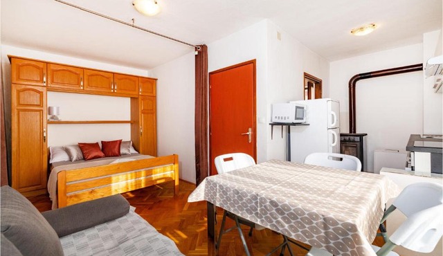Amazing home in Rovanjska with 1 Bedrooms