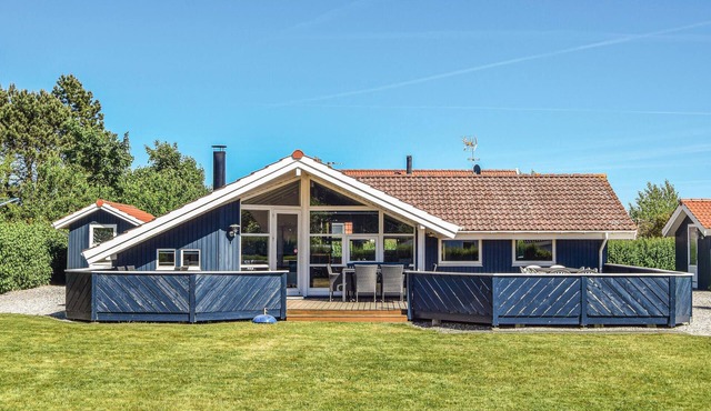 Amazing home in Rudkøbing with sauna