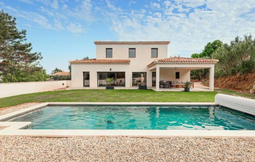 Amazing Home In Sablet