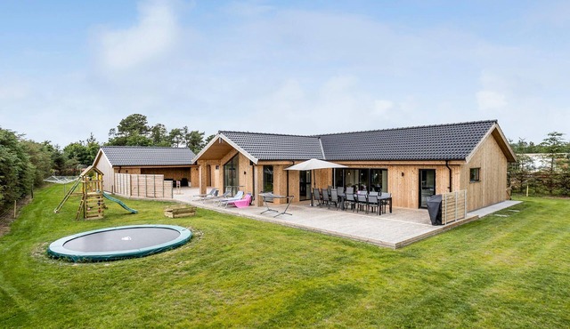 Amazing home in Sæby with sauna