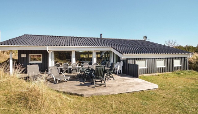 Amazing home in Saltum with WiFi