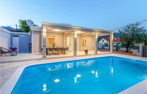 Amazing Home In Seline