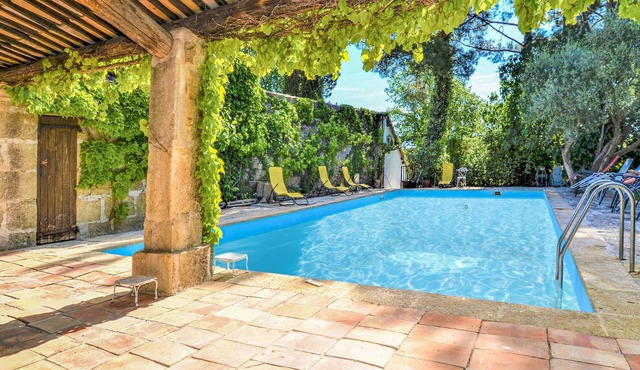 Amazing home in Sernhac with WiFi