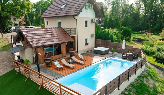 Amazing home in Siljakovina with sauna