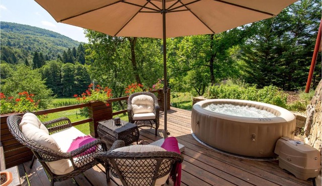 Amazing Home In Skrad With 3 Bedrooms, Jacuzzi And Sauna