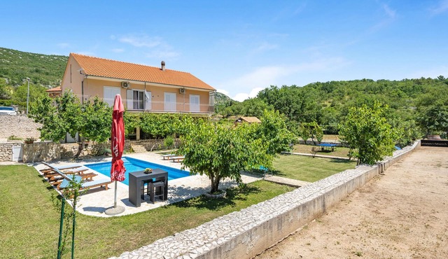 Amazing home in Slivno