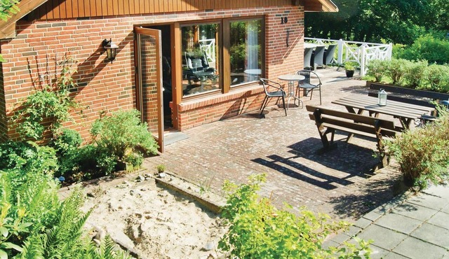 Amazing home in Spøttrup with WiFi