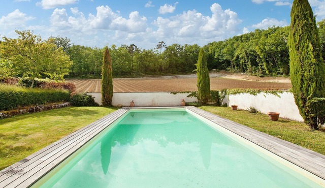 Amazing home in St Cibard