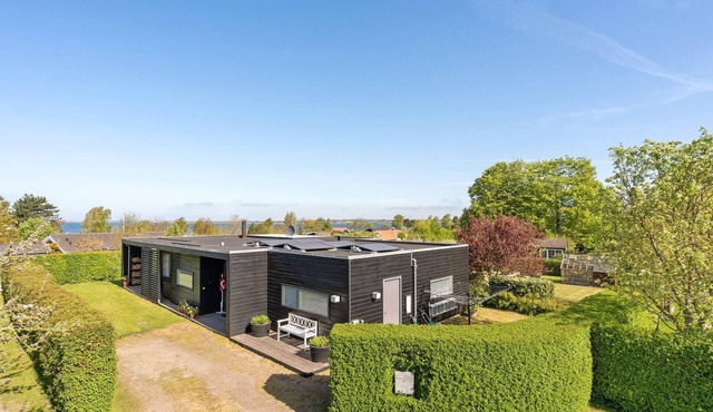 Amazing home in Stubbekøbing with WiFi