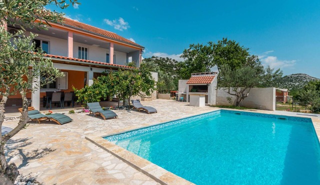 Amazing home in Stankovci