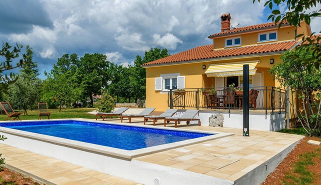 Amazing home in Stokovci