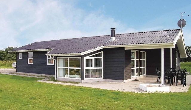 Amazing home in Storvorde with sauna