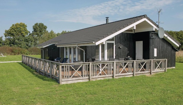 Amazing home in Storvorde with sauna