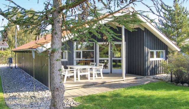 Amazing home in Sydals with WiFi