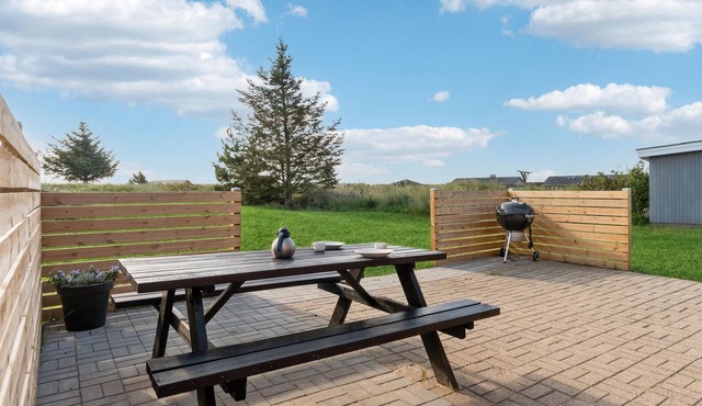 Amazing home in Thisted with WiFi