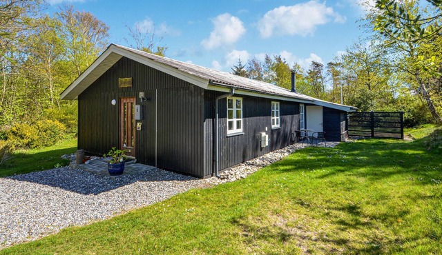 Amazing home in Thyholm with WiFi