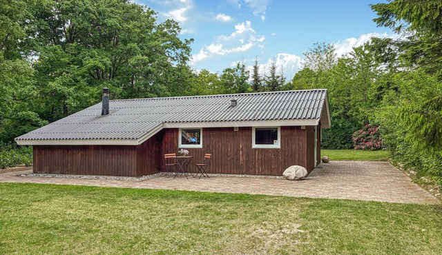 Amazing home in Toftlund with WiFi